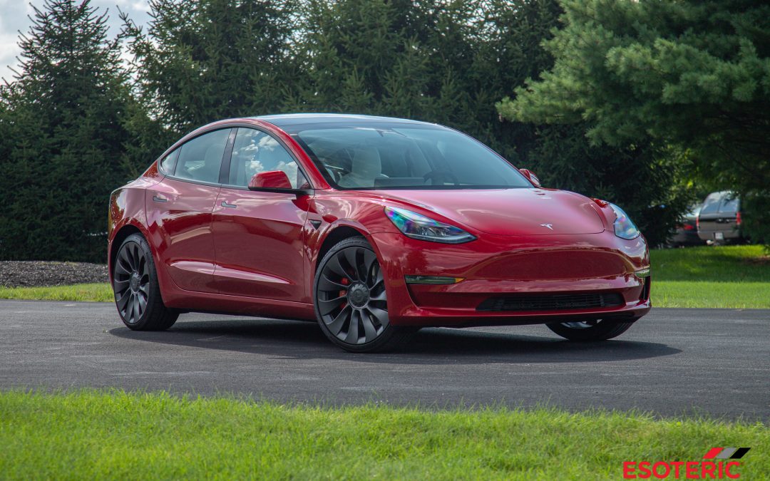 Tesla Model 3 (Red)
