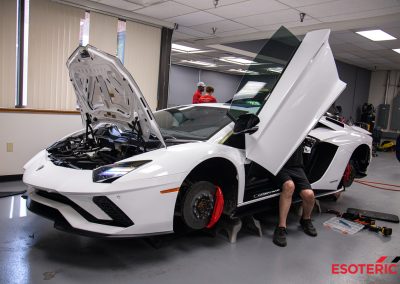 Lamborghini Aventador Chrome Wrap 01