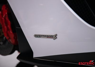 Lamborghini Aventador Chrome Wrap 02